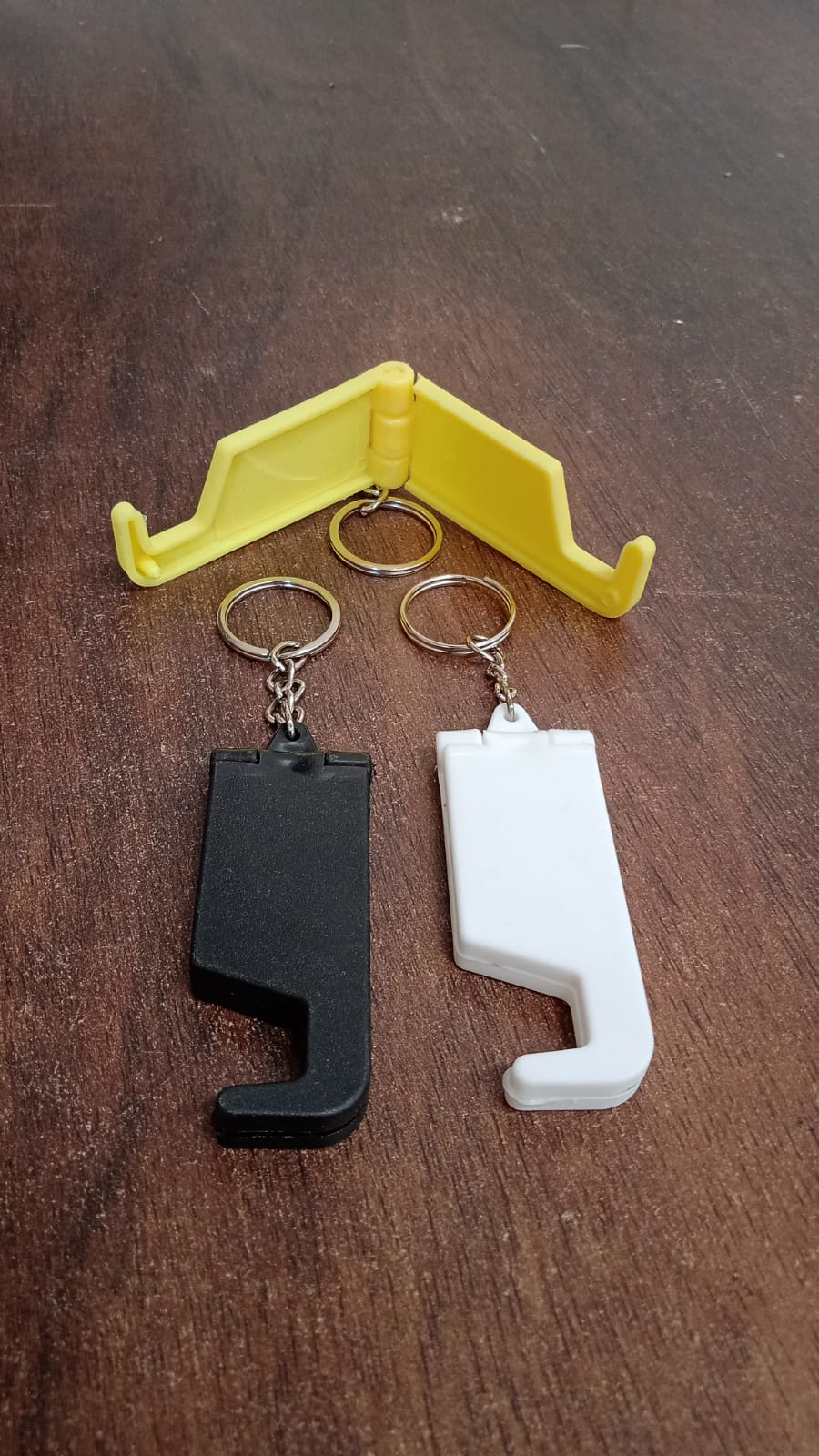 Plastic Keychain with Mobile Stand