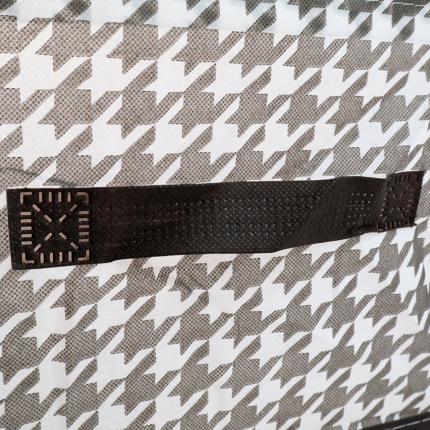 Cloth storage baskets, closet storage bins (42×28 Cm)